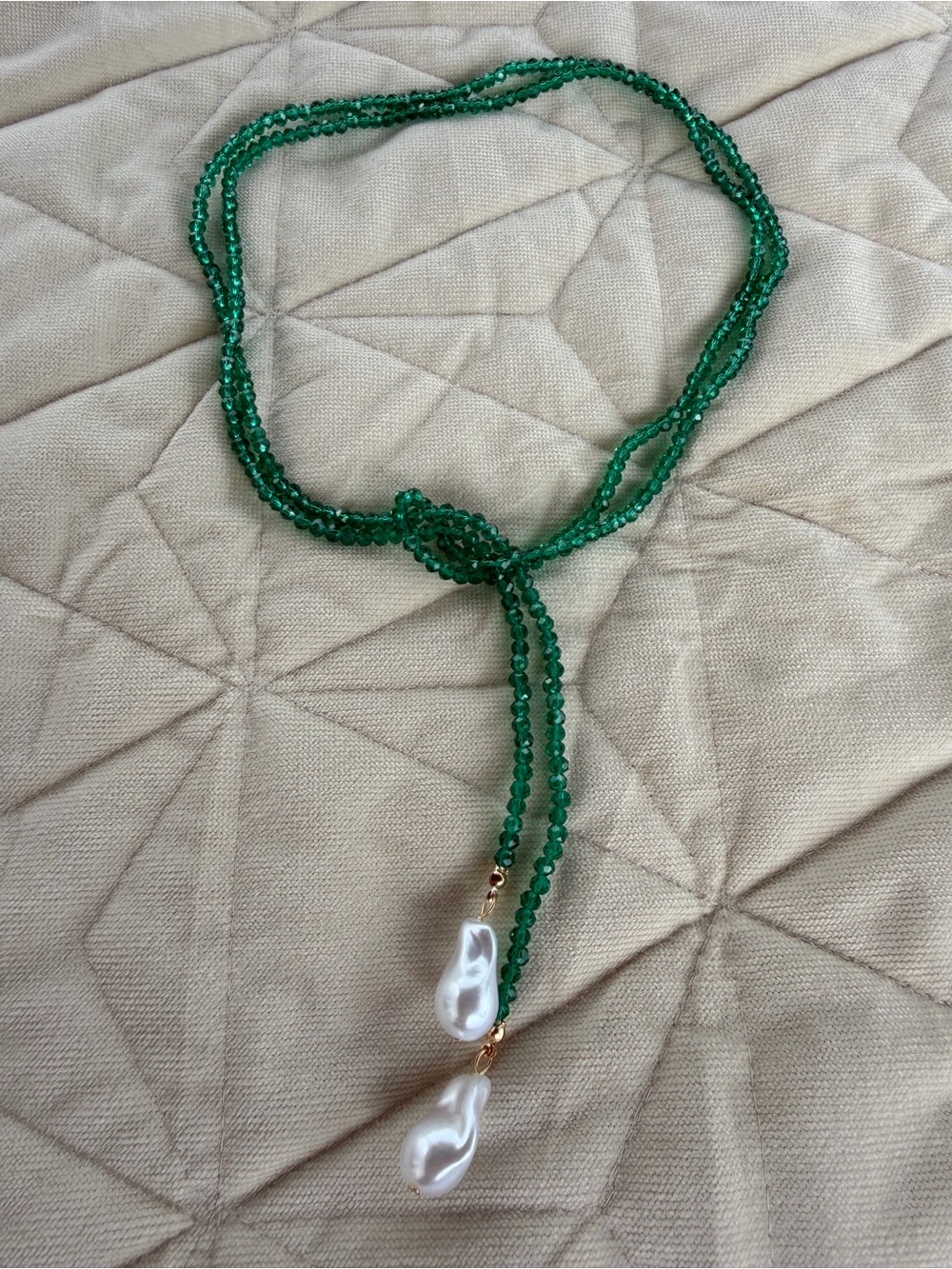 Green Beaded Lariat Necklace with Pearl Drops - Women Jewelry - Picture 6 of 7